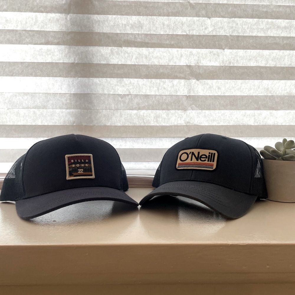 Two (2) Navy Blue Trucker Style Snapback Baseball Hats, Billabong & O’Neil OSFM